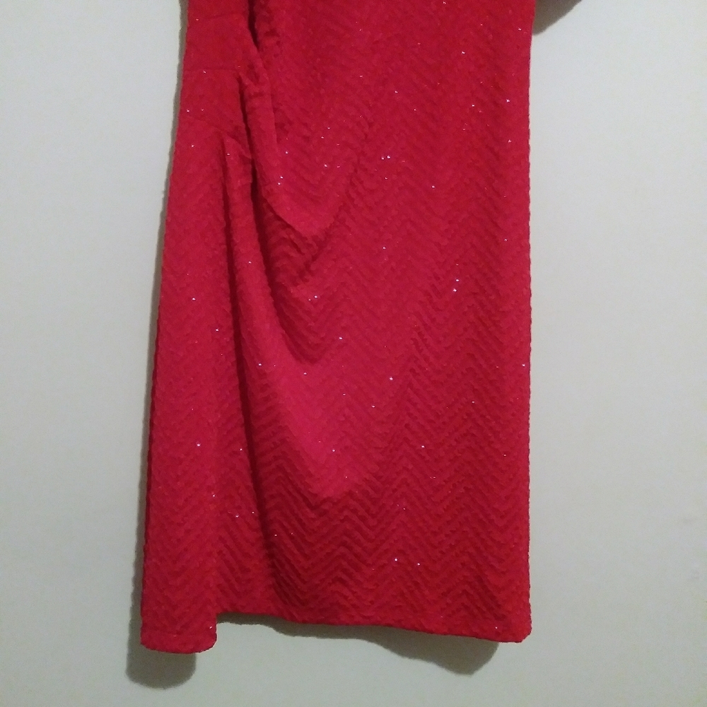 Scarlett red dress - Picture 7 of 7